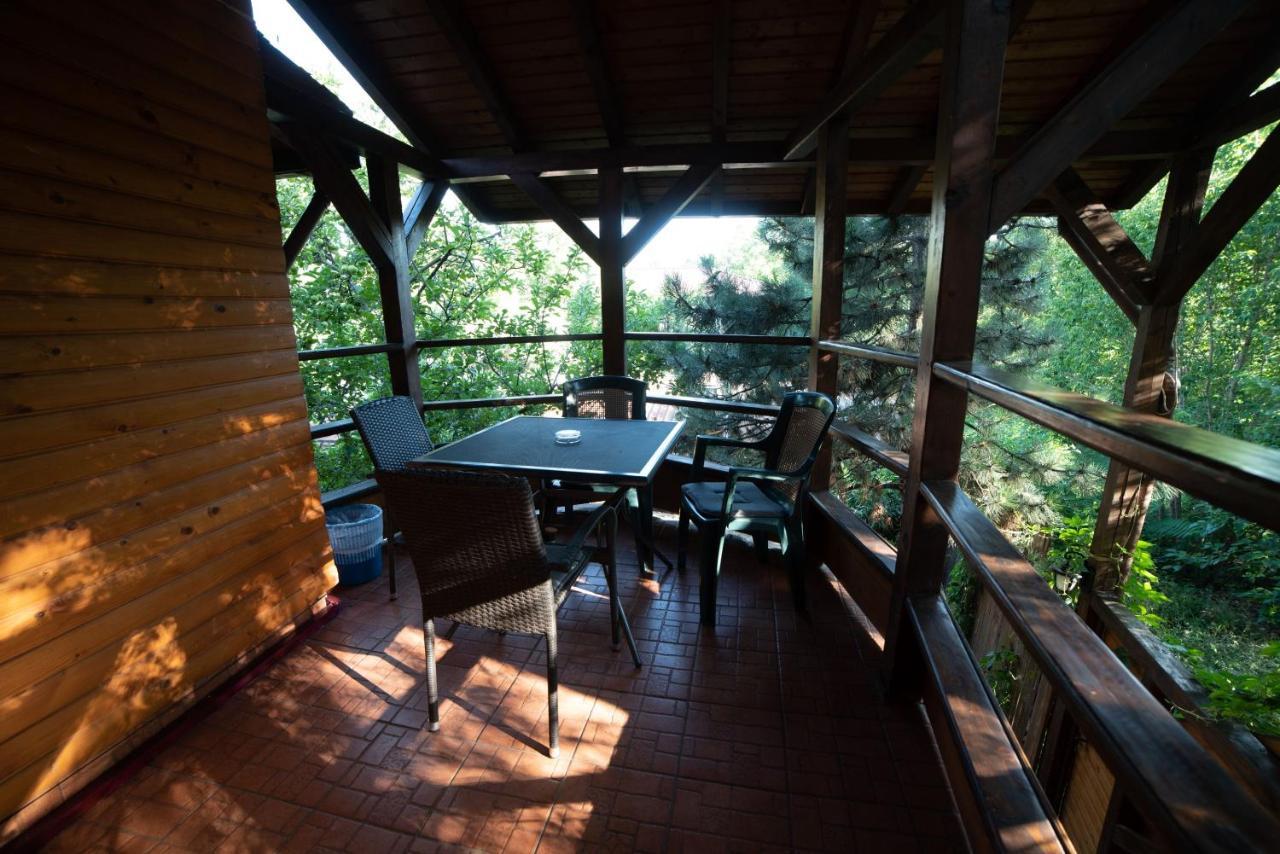 Casa Mica Guesthouse บูคาเรสต์ ภายนอก รูปภาพ