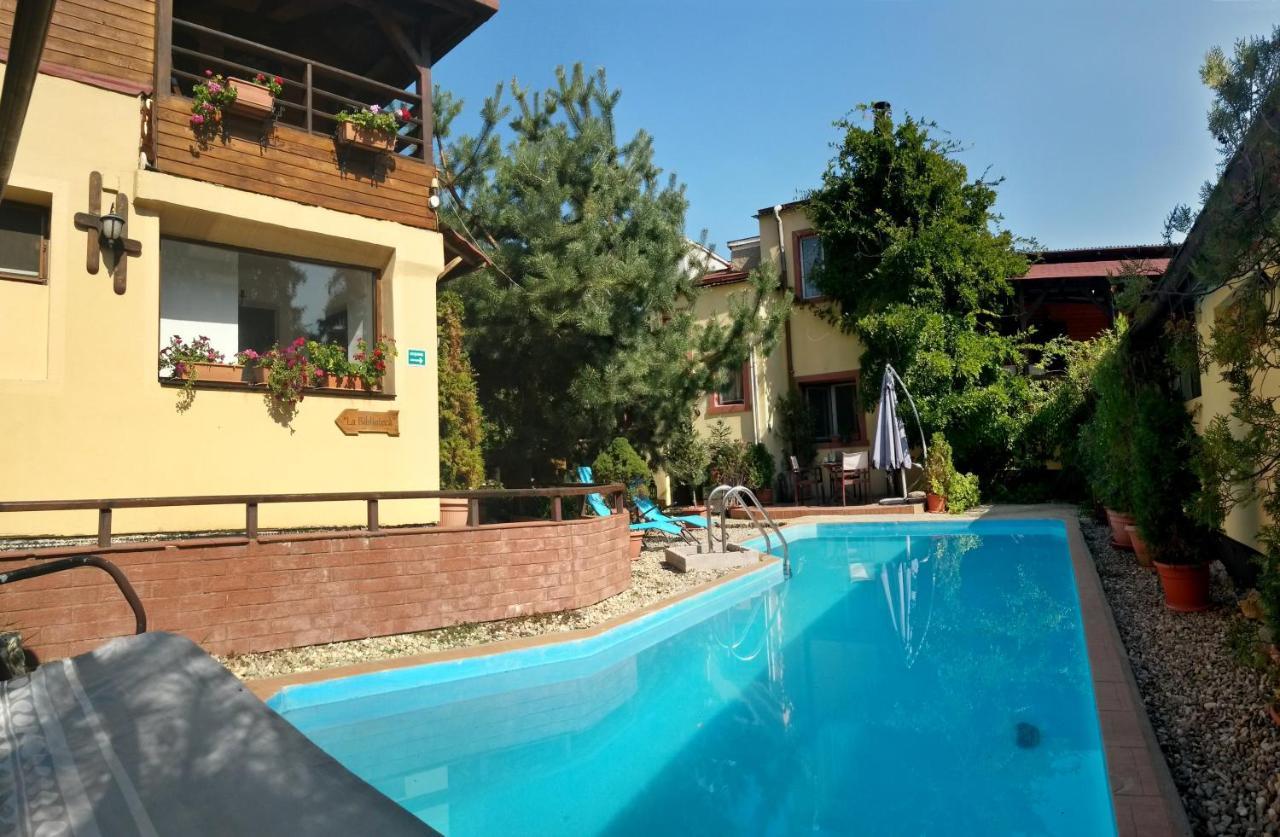 Casa Mica Guesthouse บูคาเรสต์ ภายนอก รูปภาพ