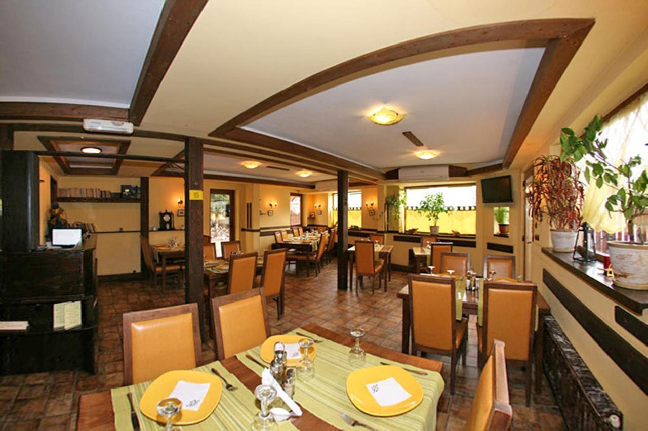 Casa Mica Guesthouse บูคาเรสต์ ภายนอก รูปภาพ