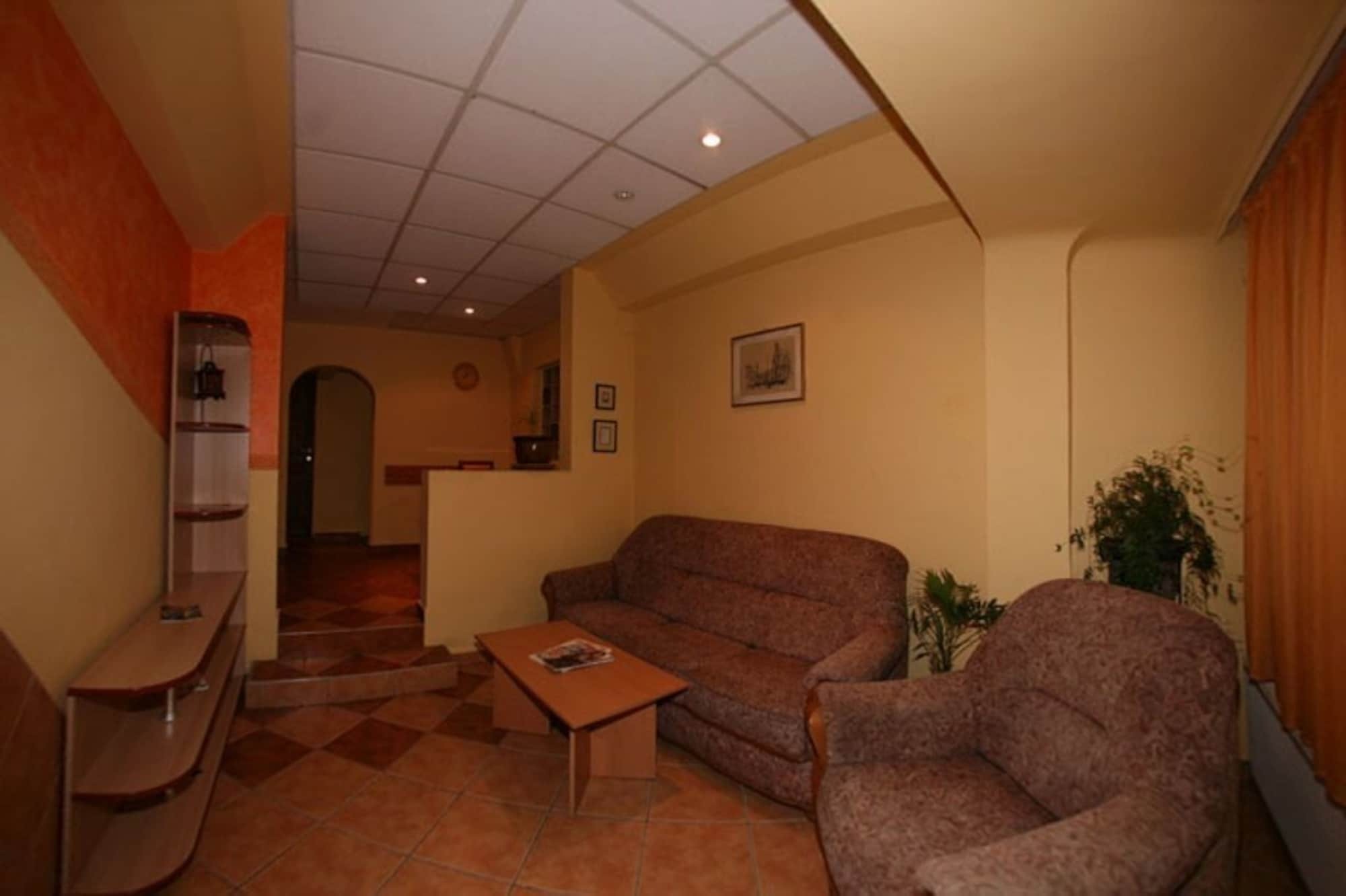 Casa Mica Guesthouse บูคาเรสต์ ภายนอก รูปภาพ