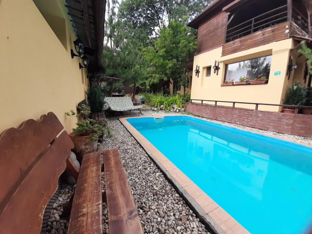 Casa Mica Guesthouse บูคาเรสต์ ภายนอก รูปภาพ